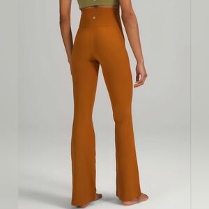lululemon Groove Super High-Rise Flared Pant Nulu In Butternut Brown. Size 6.